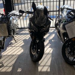 Venom Super bike 250cc Motorcycle Fuel Injected 6 Speed