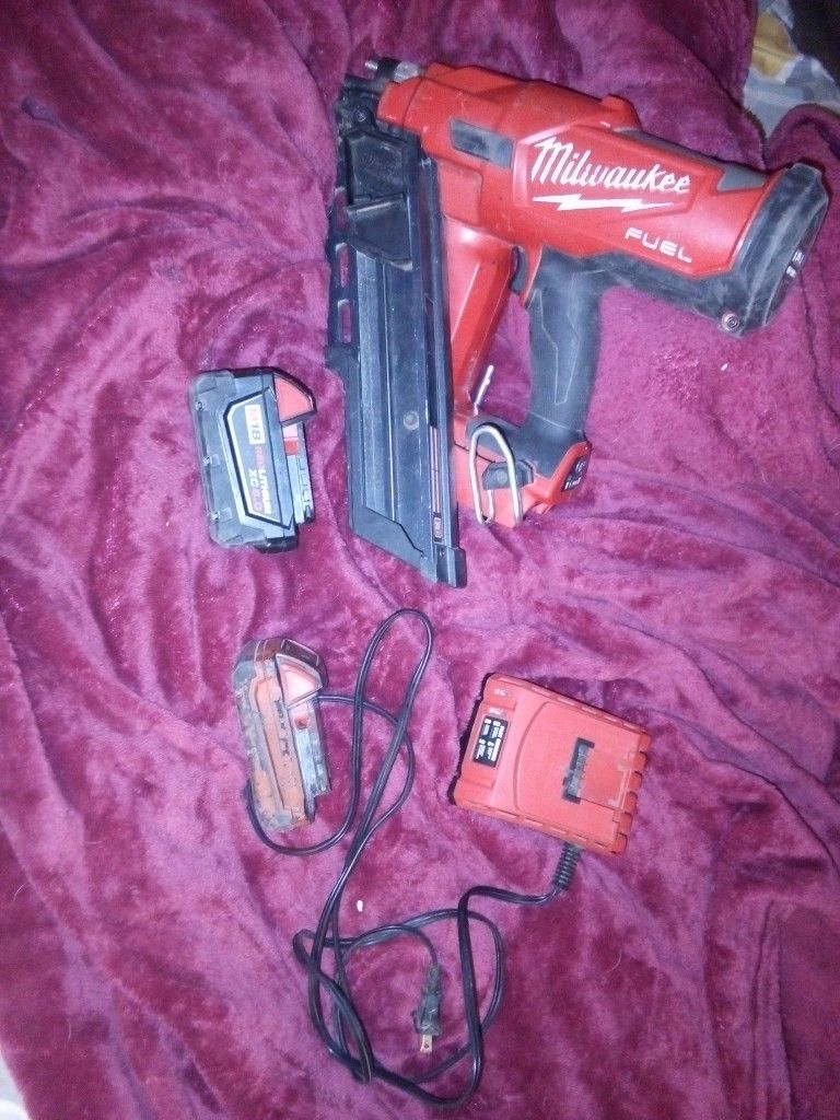 Milwaukee Nail Gun