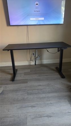 Electric standing Desk