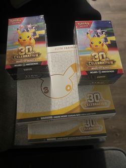 30th anniversary Pokemon Etb