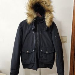 New Mens Michael Kors Jacket. Size Medium 