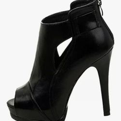 Brand New Black Platform Shoes  Size 8 Never Worn. $50 Obo. 