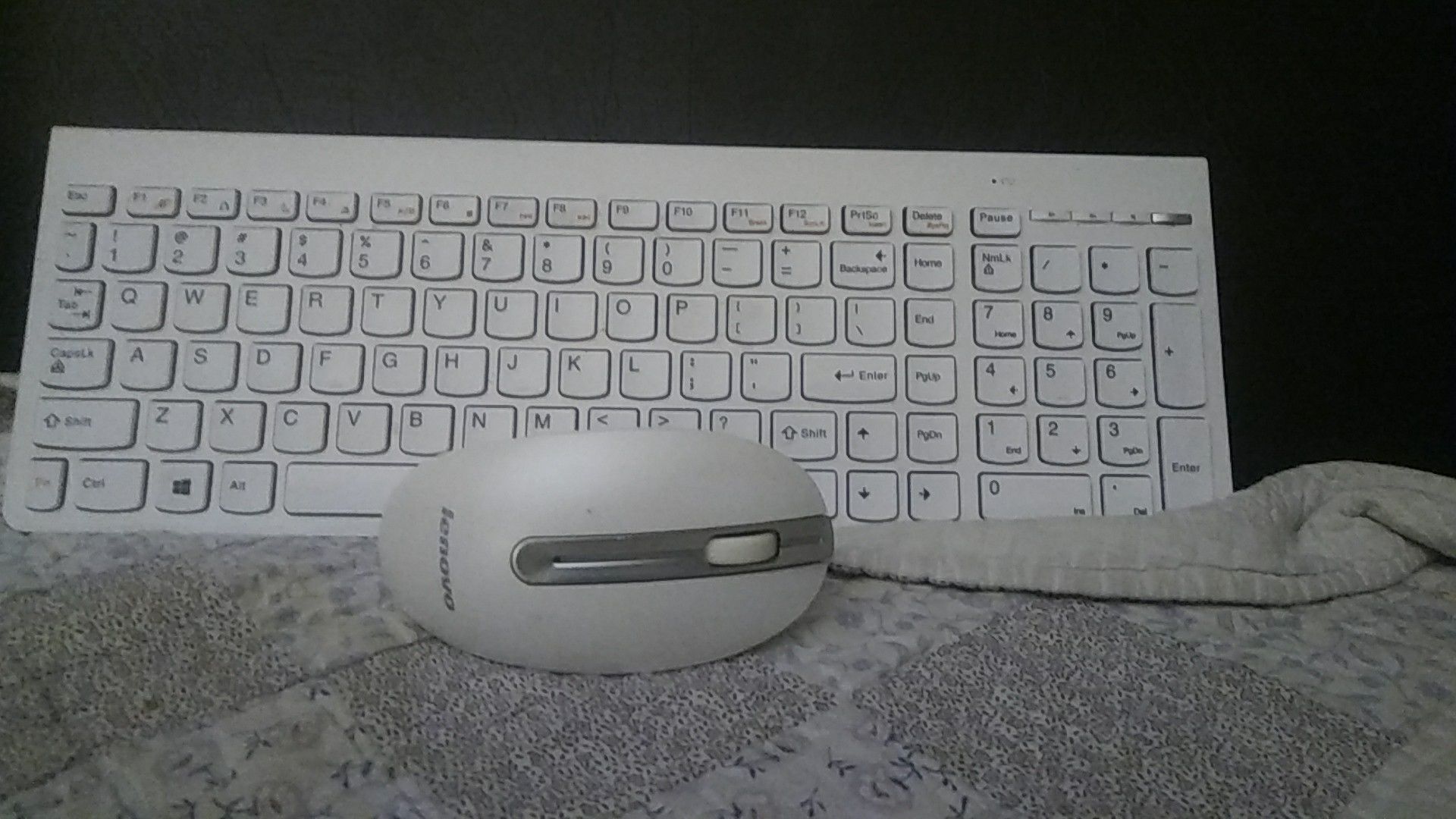 Lenovo SK-8861 wireless keyboard and mouse