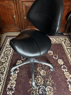 Saddle Stool Great Condition! Firm