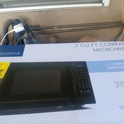 Never Used Microwave 