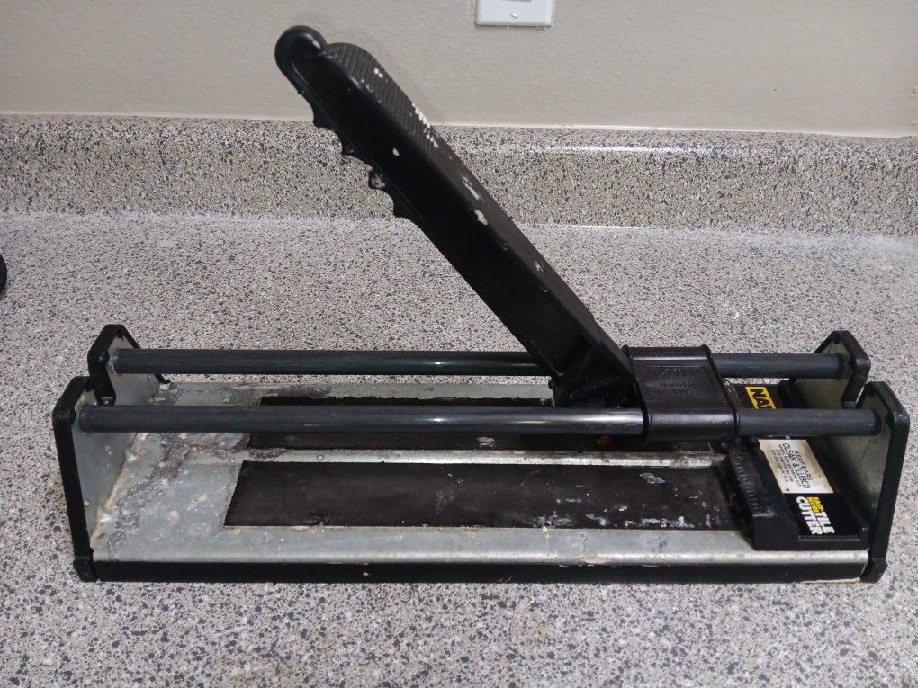 TILE CUTTER