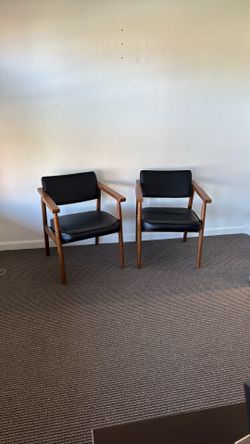 Decor Chairs 