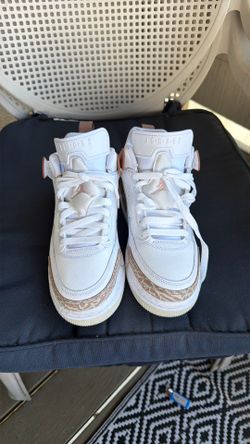 Kids Nike air Jordan shoes  size 6.5