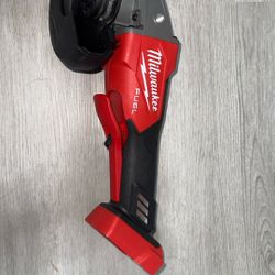 Milwaukee Angle Grinder