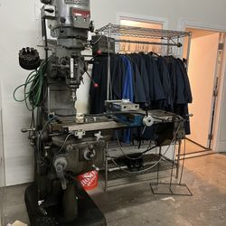 Bridgeport Series I Mill