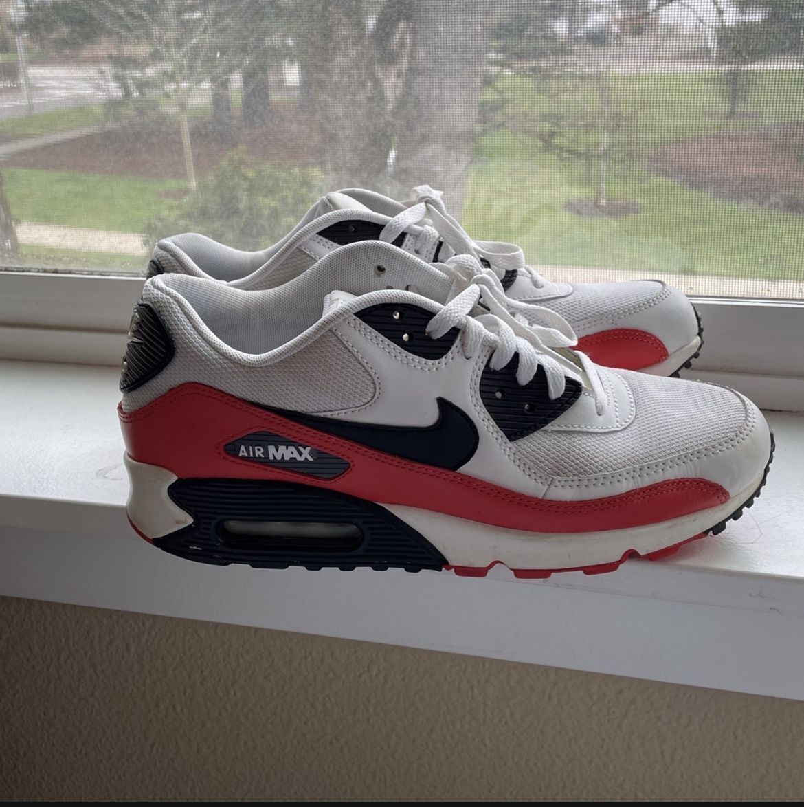 Nike Air Max Size 9.5