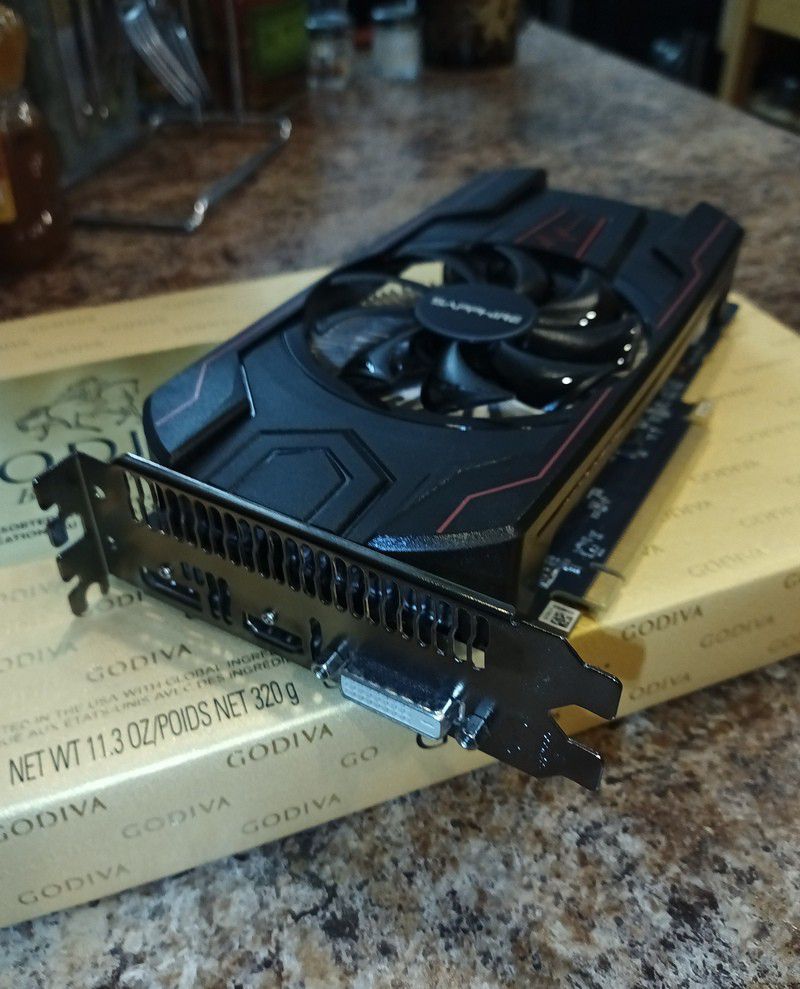 Sapphire RX 560 OC 4 GB Gaming Card - FIRM PRICE 