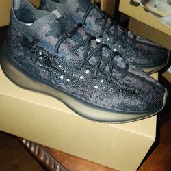 Yezzy 380  Size 10