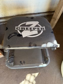Foldable seat for mechanics