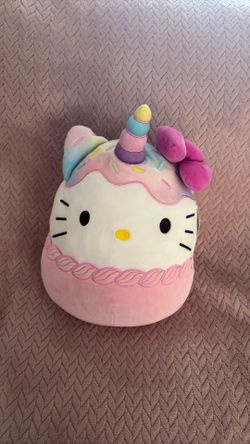 Hello Kitty Squishmallow