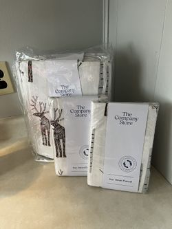 BRAND NEW!!! THE COMPANY STORE KING DUVET COVER WITH 2 SHAMS