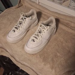 Nike Air forces1 size 6