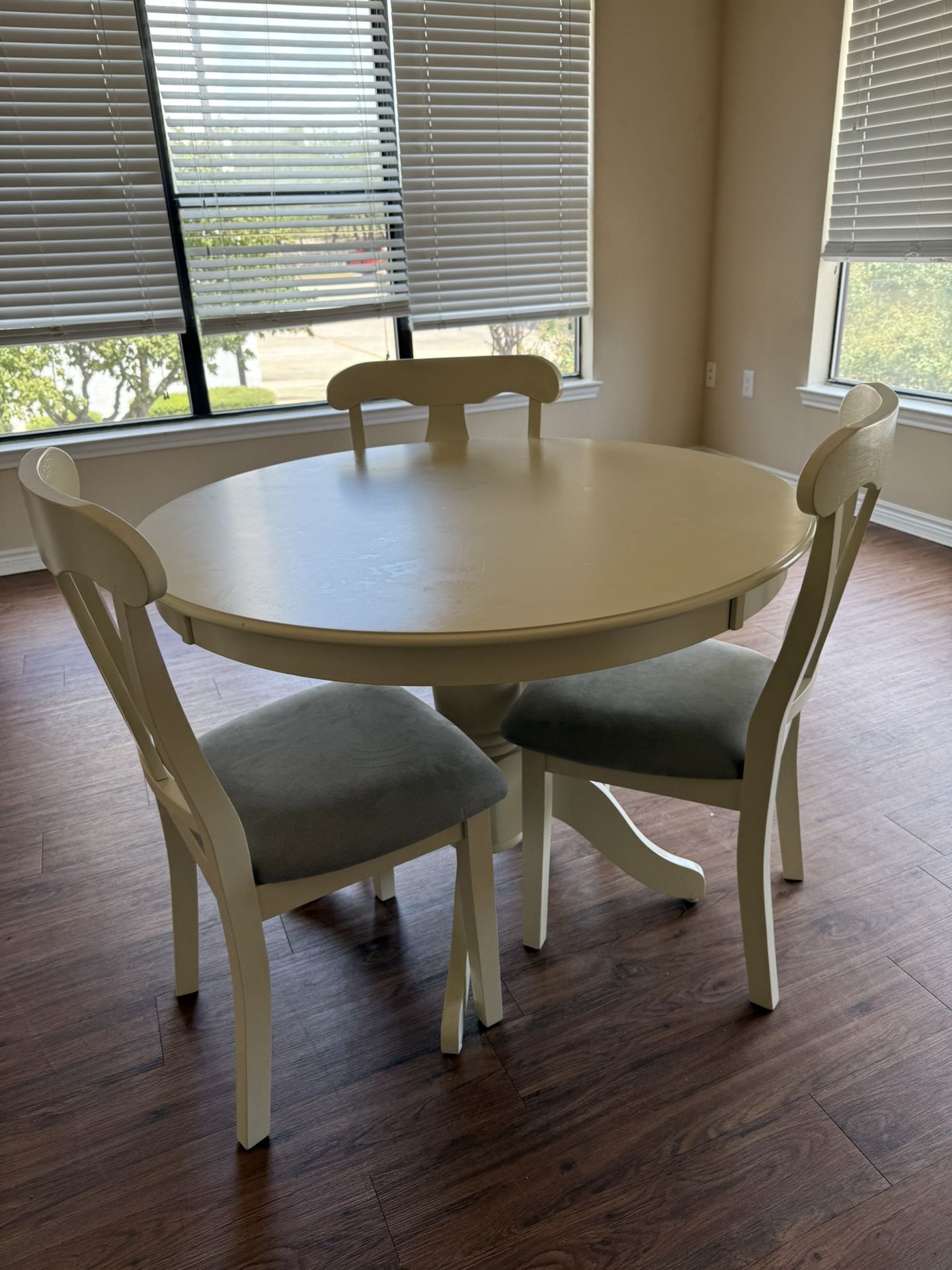 Dinning Room Table 
