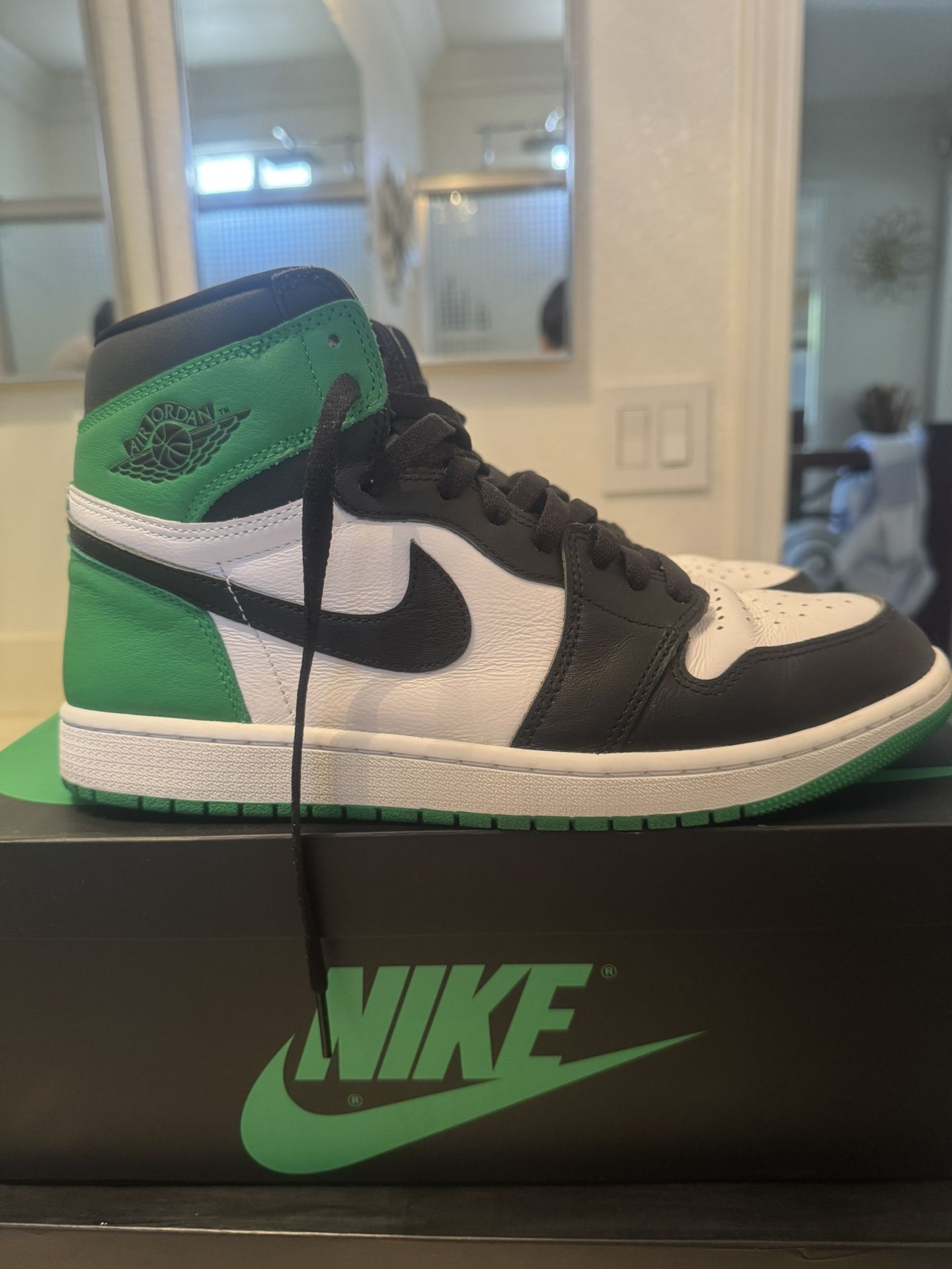 Air Jordan 1 "Lucky green"