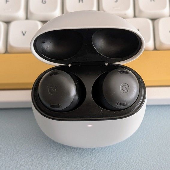 Google Pixel Buds Pro - Wireless Earbuds with Active Noise Cancellation - Charcoal