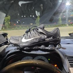 New Men's 11.5 Nike Reax Blk And Silver Never Worn... Brand New