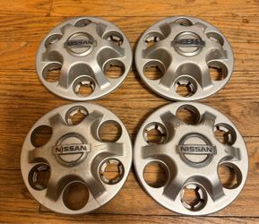 Nissan Frontier Nissan Pathfinder  Wheel Center Caps