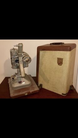 Vtg Keystone Regal K109 8MM Movie Projector with Case Film Working