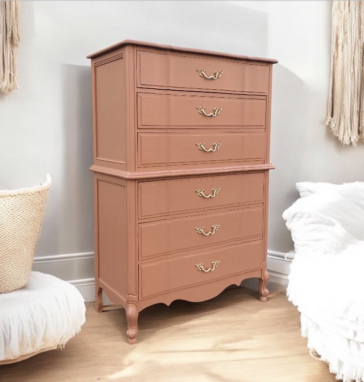 french provincial boho 6-drawer highboy Dresser/chest of drawers
