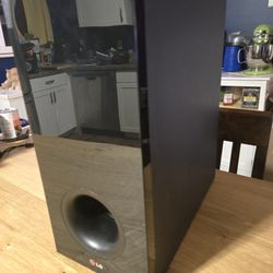 LG soundbar and speaker