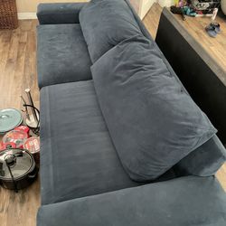 Couch With Pull Out Bed