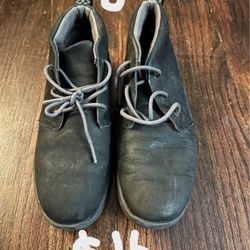 Boys Ugg Shoes Size 6