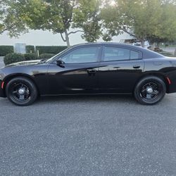 2016 dodge charger 5.7 v8 hemi 137k milles police interceptor just smog cold ac clean title one owner reg current located in pomona 9o9236I97o runs go