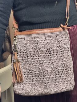 The Sak Crochet Crossbody Bag – Dust Pink & Tan Leather Trim: Womens purse 