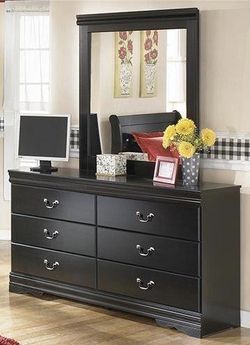Nice black dresser and mirror!
