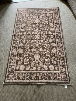 New 5FT by 3FT rug
