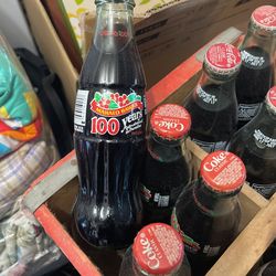 Coca-Cola Bottles/Collectible Coca-Cola bottles