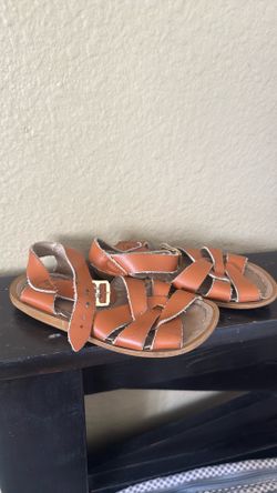 Saltwater sandals
