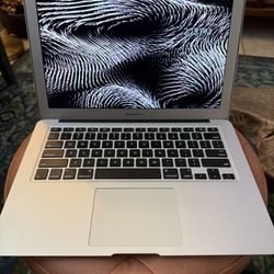 13” Apple MacBook Air 
