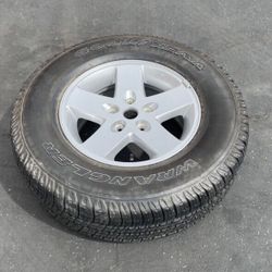  1 X 245/75r17 5x5 5x127 Jeep JK wrangler Stock Aluminum Wheels Rims  With 100% Tires Treads!