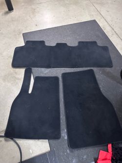 Tesla Y Juniper 2026 car mats