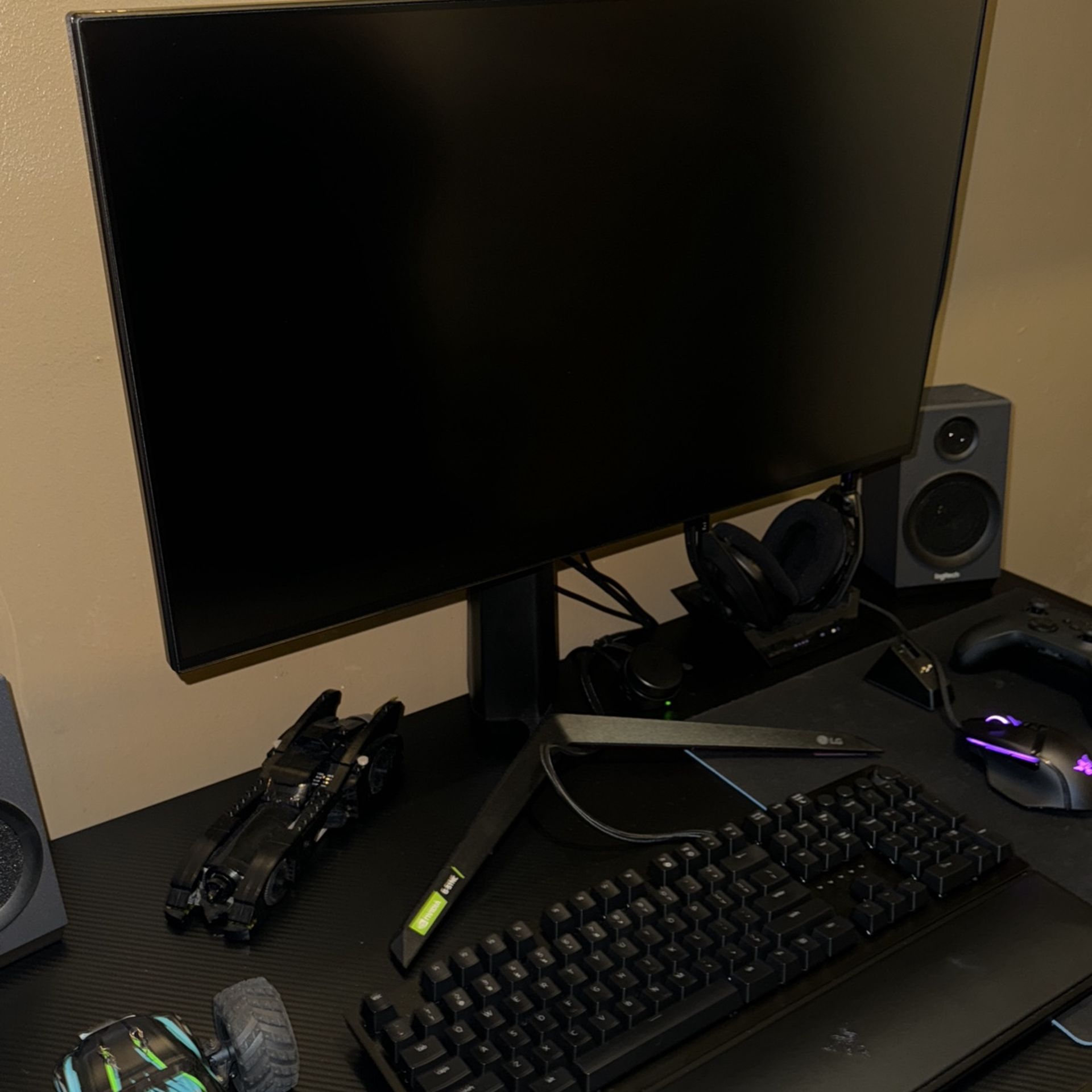 LG -27GN950B