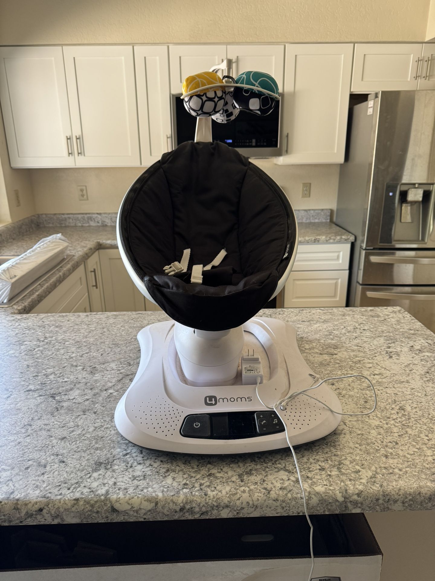 4 Moms Mamaroo Swing
