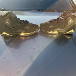Jordan Flights For Sale (size 7)