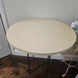 Sturdy Round Table