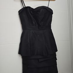 ​BCBGMAXAZRIA Black Textured Peplum Tiered Cocktail Dress - Size 2