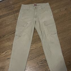Levi’s Cargo Khaki 