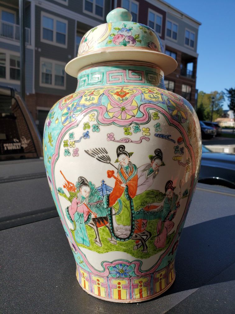 Ceramic Chinese Vase