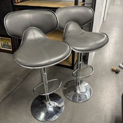 2 Adjustable Bar Stools