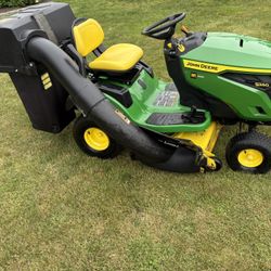 John Deere S240