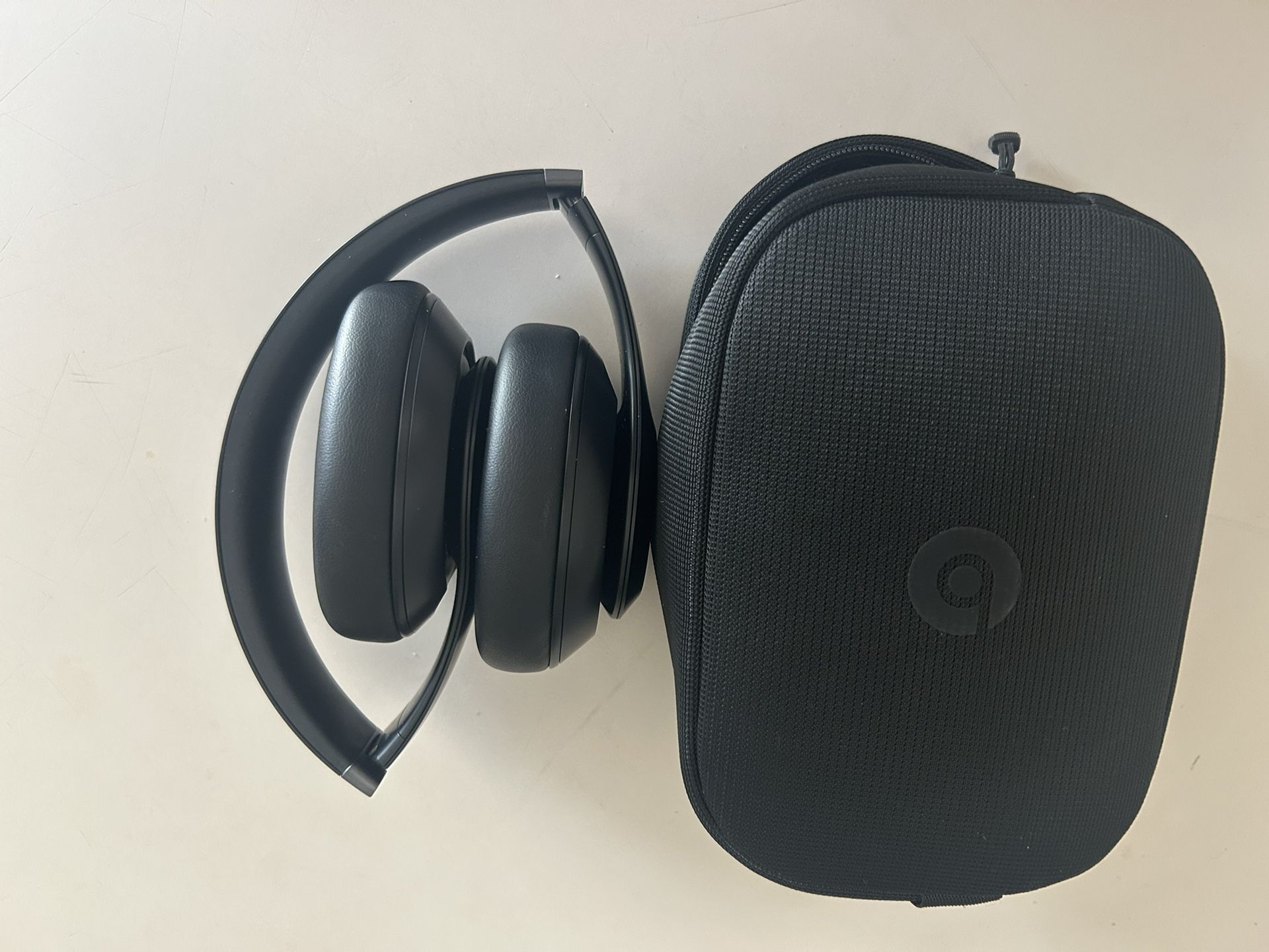 Beats Studio Pro